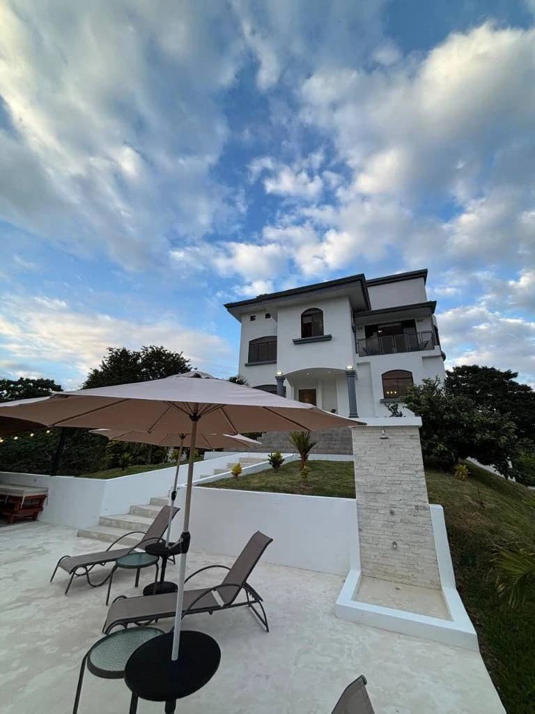 Incredible Casa Blanca in Monterrey: Pool and Huge Land Near the Beach! Financing Available - photo 16