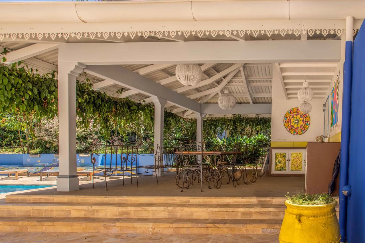 LUXURY PROPERTY HOUSE AND 5 APARTMENT SANTA ANA: Incredible property to live or invest. Ideal for single space. . This beautiful property measures 4857 m2 of lot with a street front of 23m2 and 432 m2 - photo 36