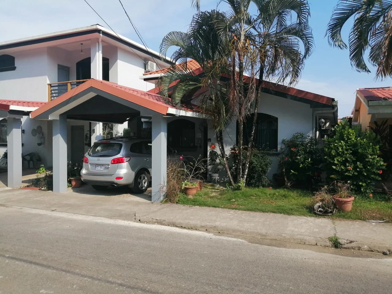 Villas Oceano: Two homes, pool, 270 yards to the beach from a secure gated community! - photo 2
