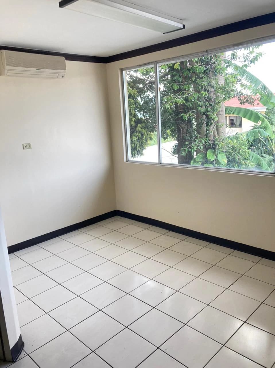 Building for Sale in High Traffic Street Moravia San Jose Costa Rica - photo 14