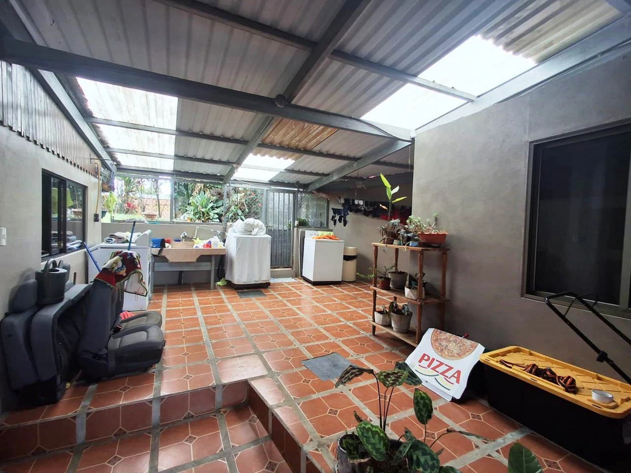Casa Convenience: Grecia Garden Home on Large Lot + Rental Apartment! - photo 14