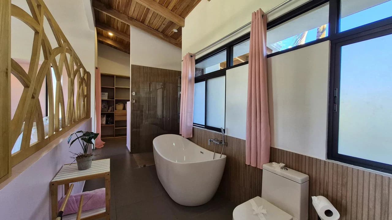 Casa Happy Eden: Elegant Ocean View Villa with Infinity Pool in Exclusive Boca del Toro – minutes from Carillo Beach - photo 14