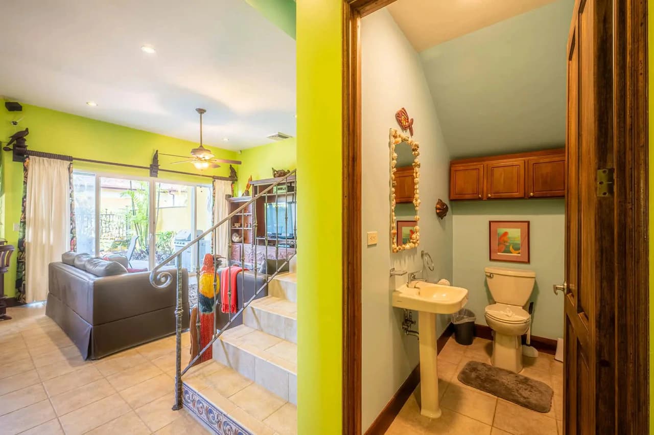 Peaceful and Secure 3BR Condo with Private Pool in Las Lomas - photo 12