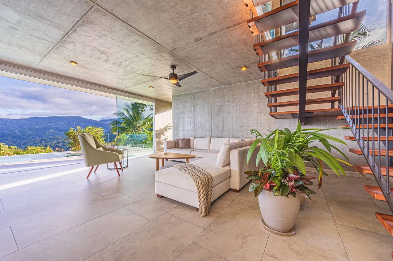 A True Estate Beyond Compare, Ocean Views For Miles: Mountain House For Sale in Uvita - photo 22