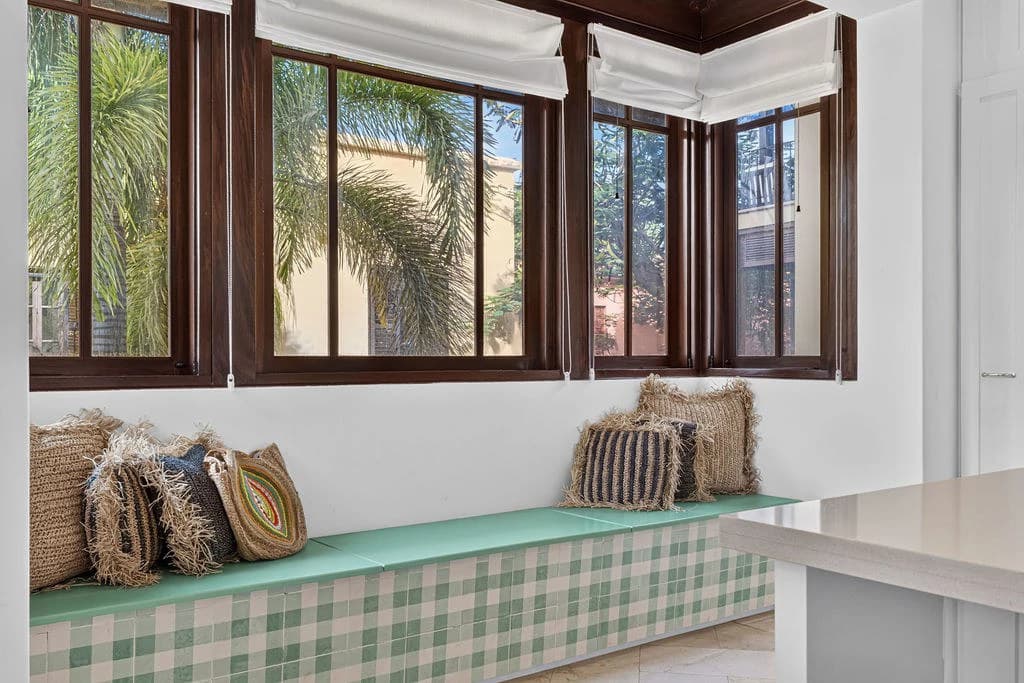 16 Calle La Ronda: Renovated Three-Bedroom Home Steps from Playa Danta - photo 8