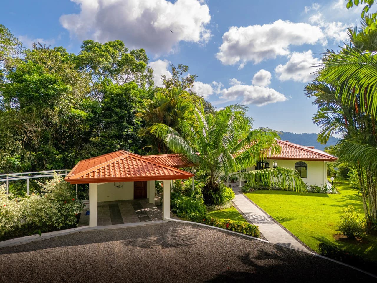 Villa Allamanda: Privacy Galore, Ocean, Jungle and Mountain Views - photo 8
