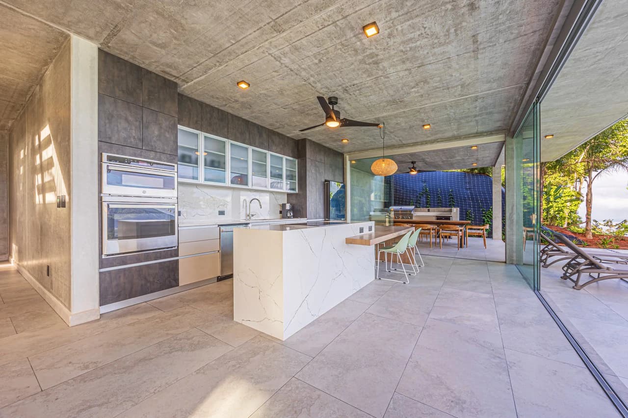 A True Estate Beyond Compare, Ocean Views For Miles: Mountain House For Sale in Uvita - photo 18