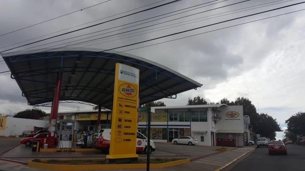 GAS STATION - photo 4