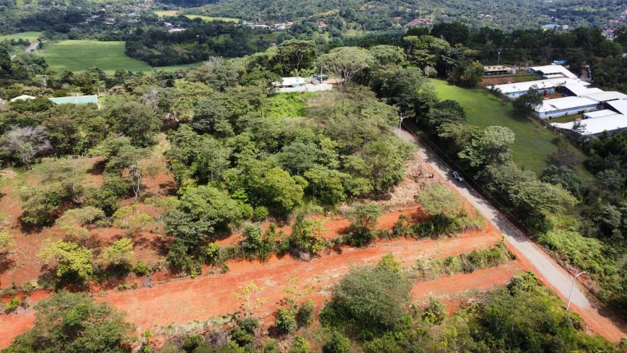 Se vende lote de 1242m2 a minutos del centro de Pérez Zeledón.: Home Construction Site For Sale in Centro de Pérez Zeledón - photo 2