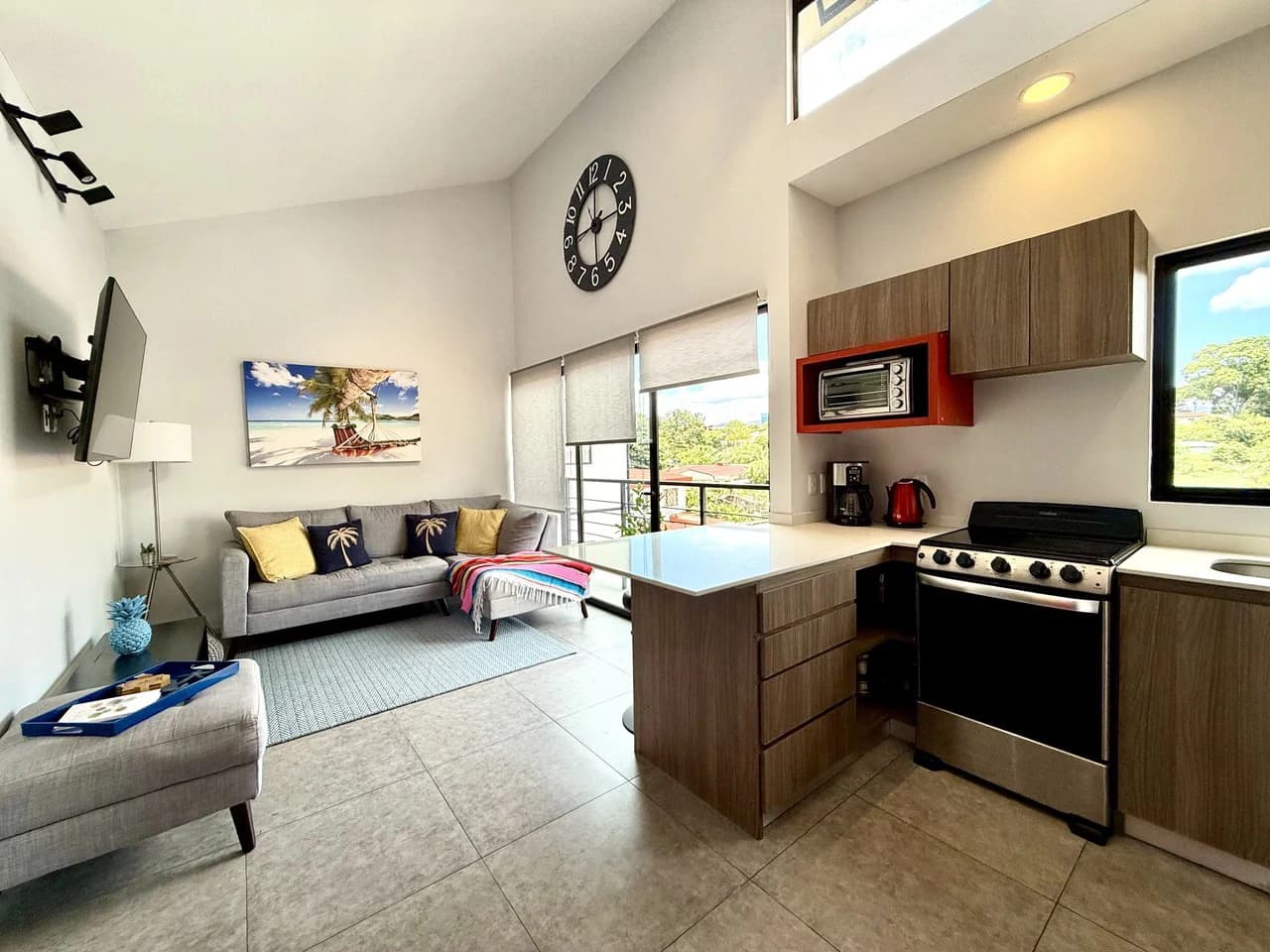 San Pedro Condo: Urban Sunset Loft - Modern Furnished 2 Bedroom Condo for Sale in San Pedro, San José - photo 3
