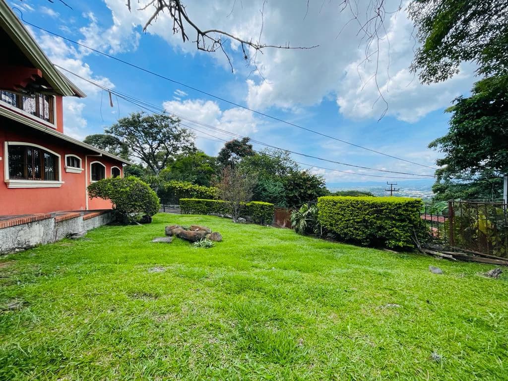 Independent House for Sale with Beautiful View Santa Ana Costa Rica