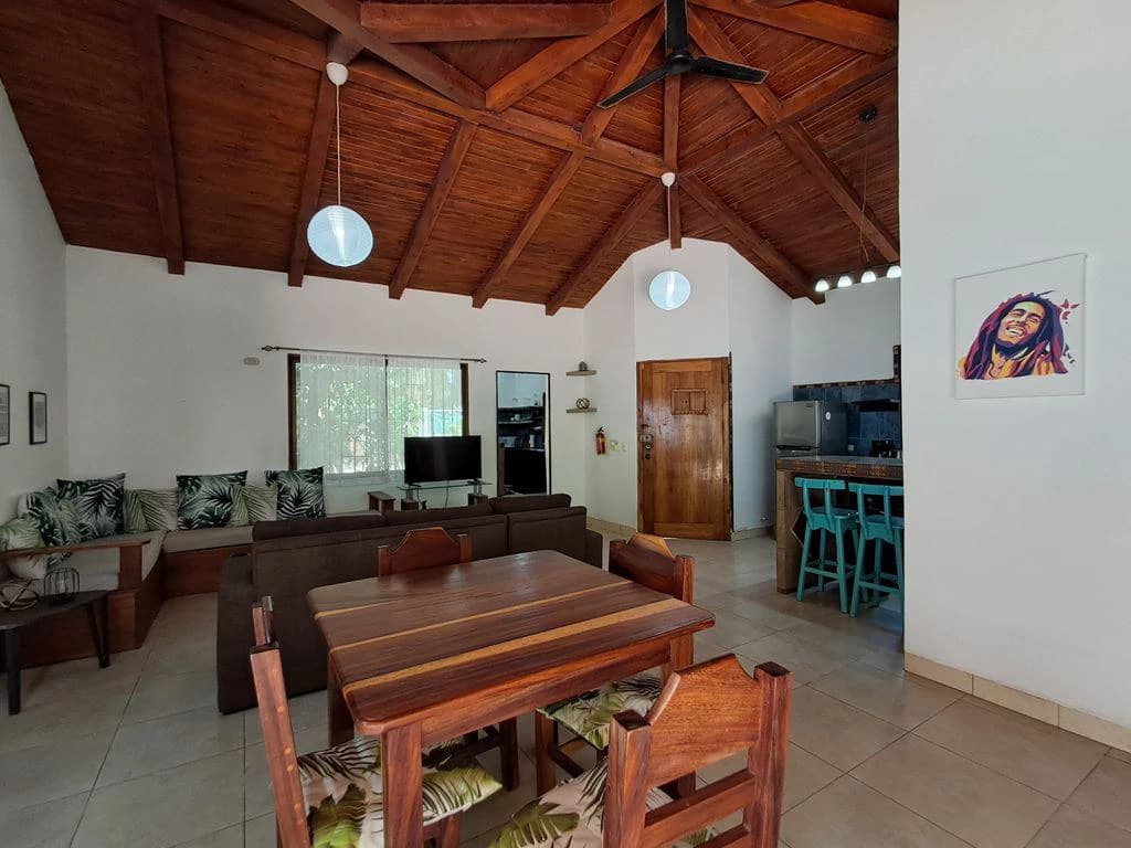 Casa Colibri: Tropical Home with Casita, Pool & Prime Buenavista Location - photo 4