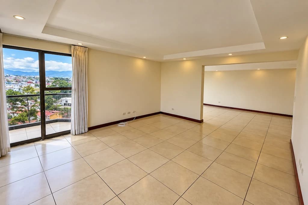 Apartment For Sale in San Rafael - photo 7