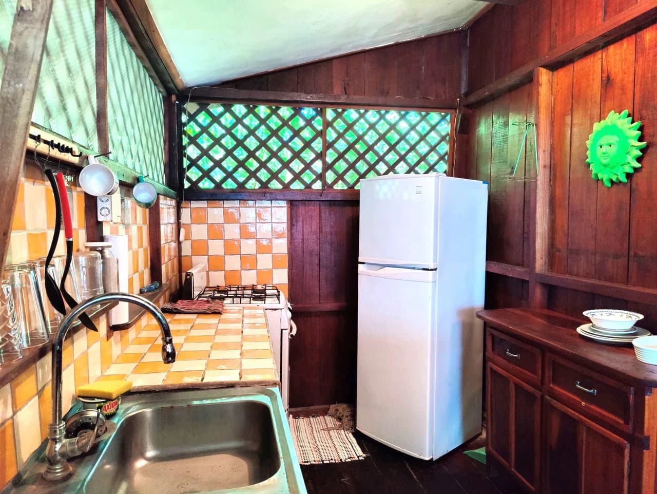Charming 6 Bd/5 Ba Multi-Unit Rental Property - A Versatile Investment Opportunity - photo 16