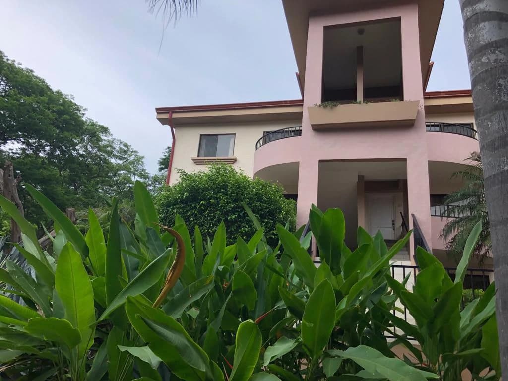 Project Residential Condominium in Playas del Coco - photo 2
