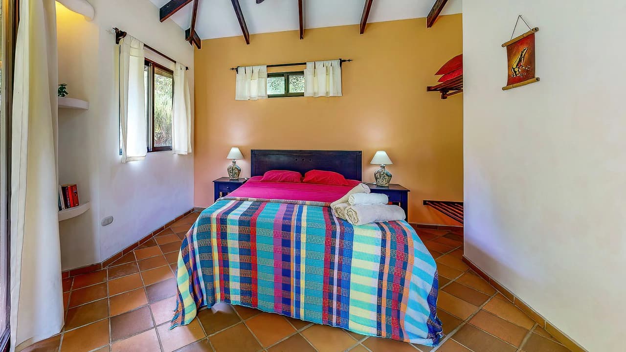A TRANQUIL HAVEN: PRIME INVESTMENT OPPORTUNITY IN UVITA'S LUSH RIVER ENCLAVE: Mountain Hotel/Resort/Hostel For Sale in Uvita - photo 15