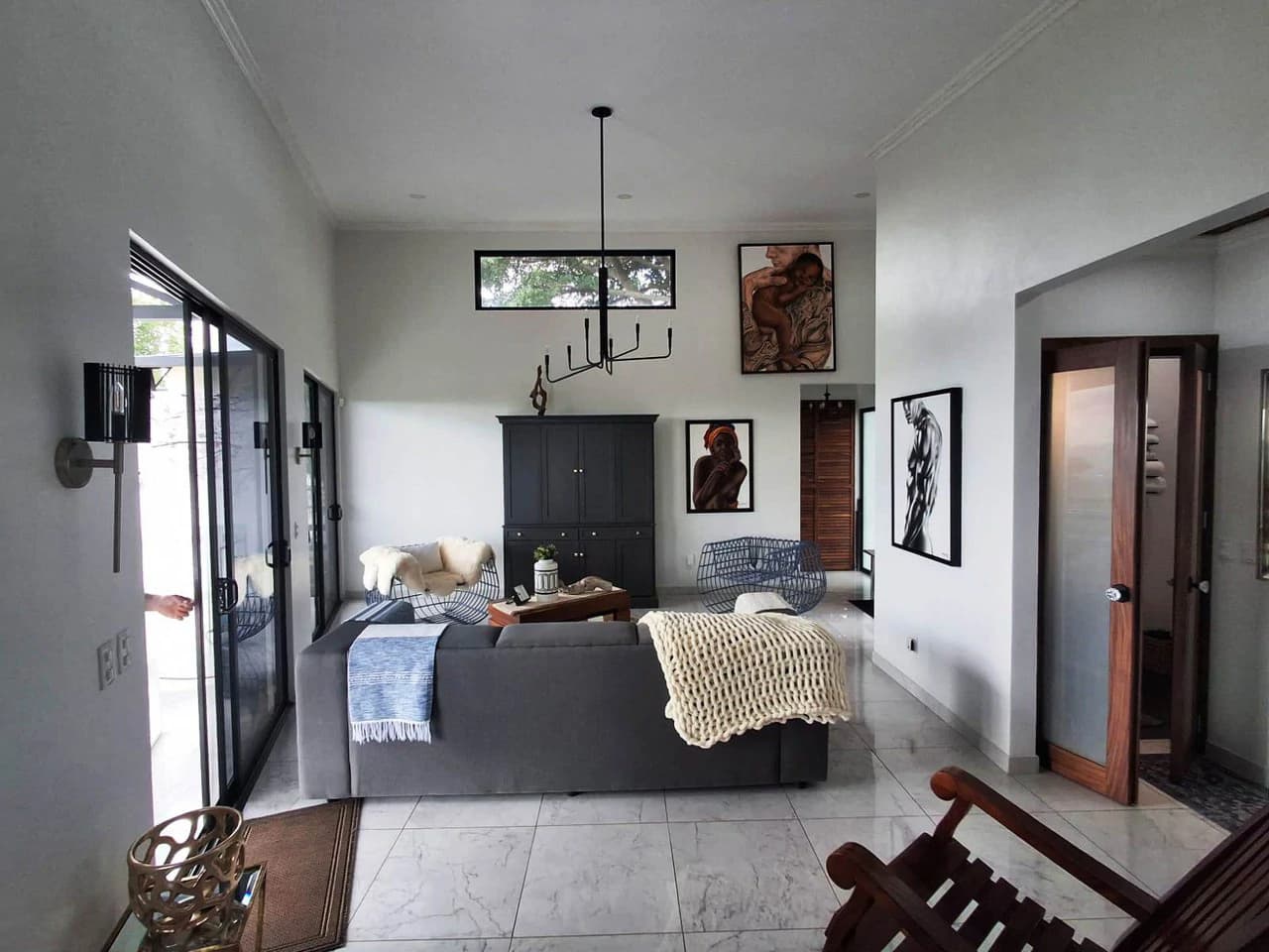Hillside Living With Views!: Modern 3 bedroom home...Million Dollar Views! - photo 5
