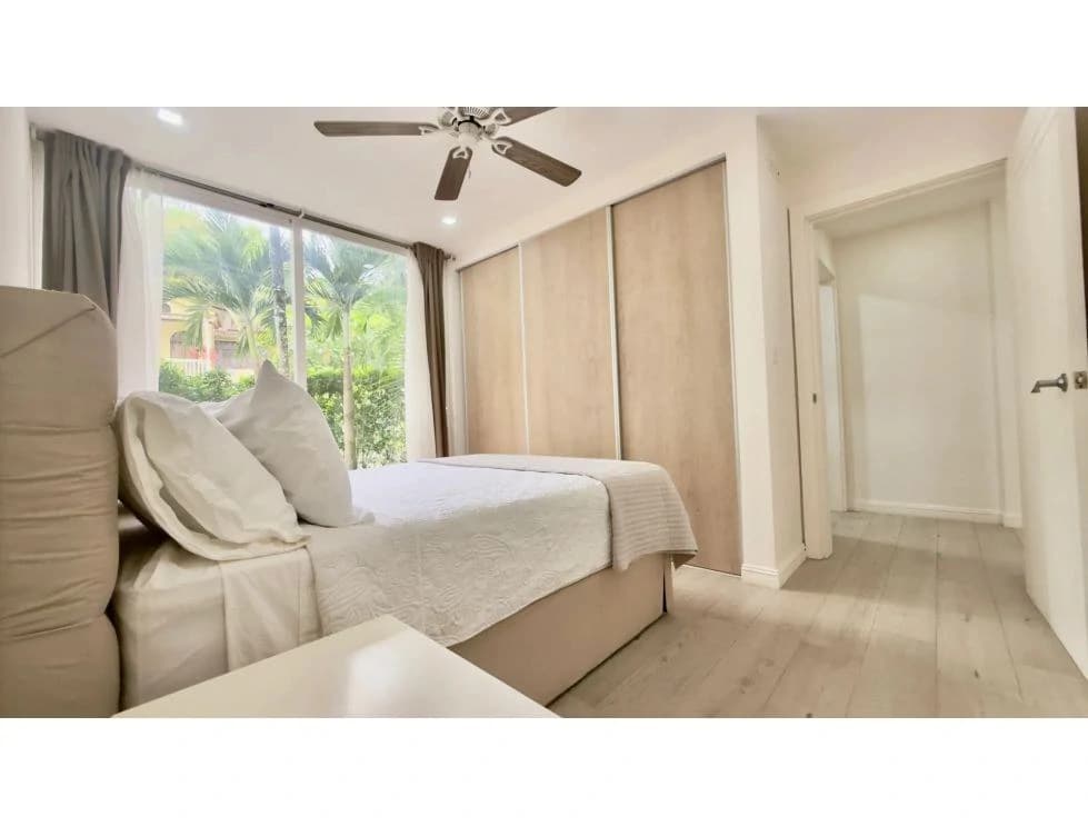 Luxury Apartment in Herradura: 2 Bedrooms, Balcony, and Pool Access - photo 17
