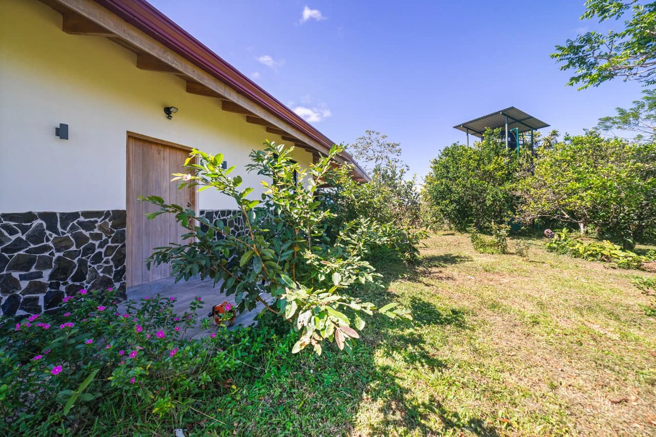 Altos de Socorro: Hilltop Farm with Expansive Ocean Views - photo 25