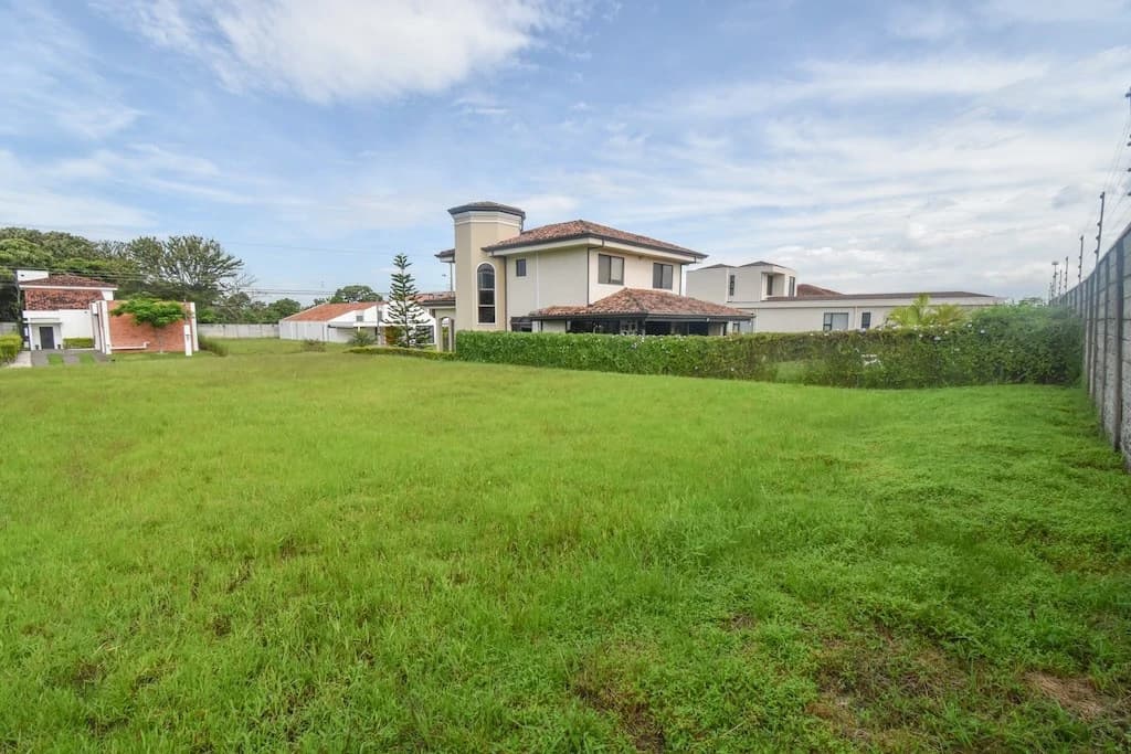Terreno de 517m2 en Condominio Los Castillos, La Guácima: Home Construction Site For Sale in La Guácima - photo 13