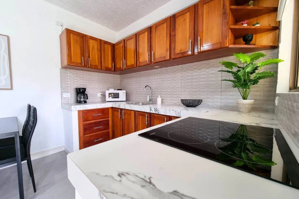 Condo Residencia Anita: Charming One-Bedroom Condo Near the Beach - photo 7