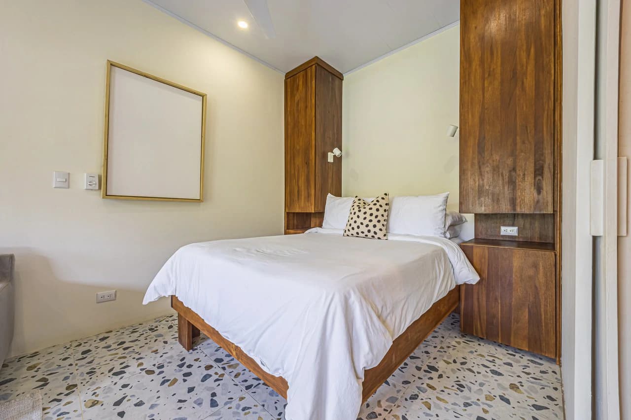 5 Out Of 5 Star Hotel for sale! - photo 31