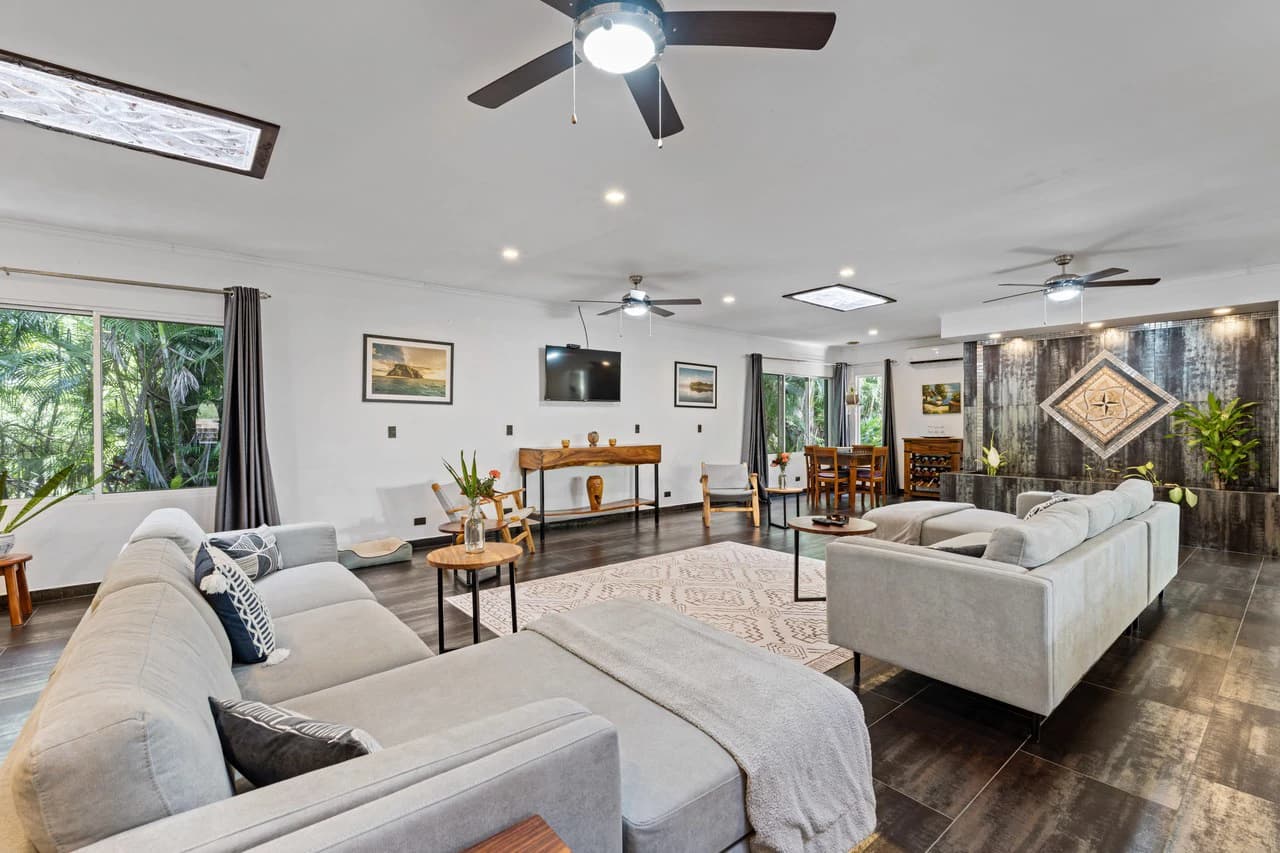 Casa de Palmas: Beautiful gated community just 5 min. to the beach! - photo 5