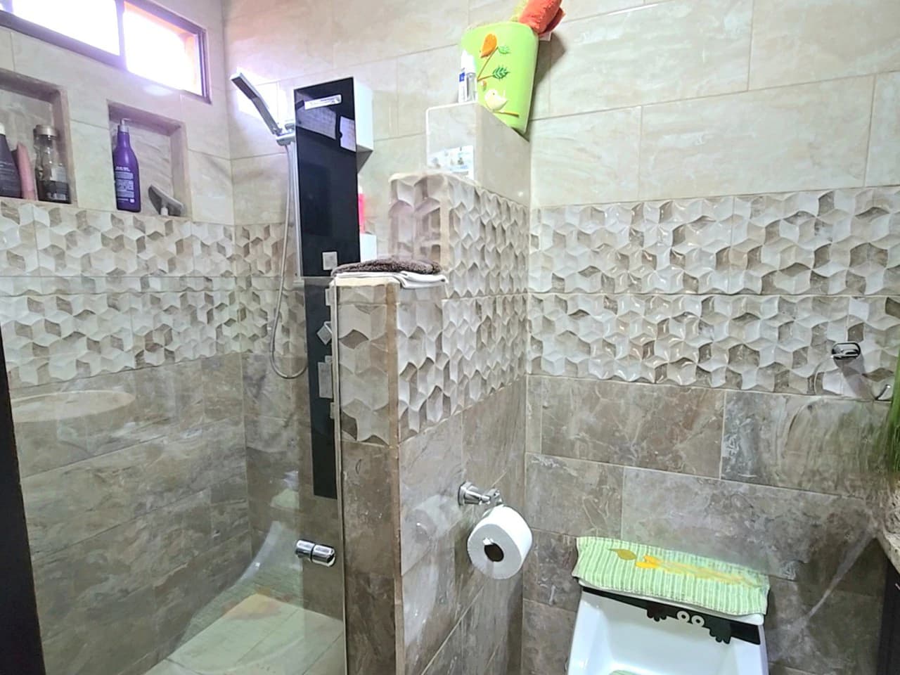 House For Sale in Llorente - photo 32