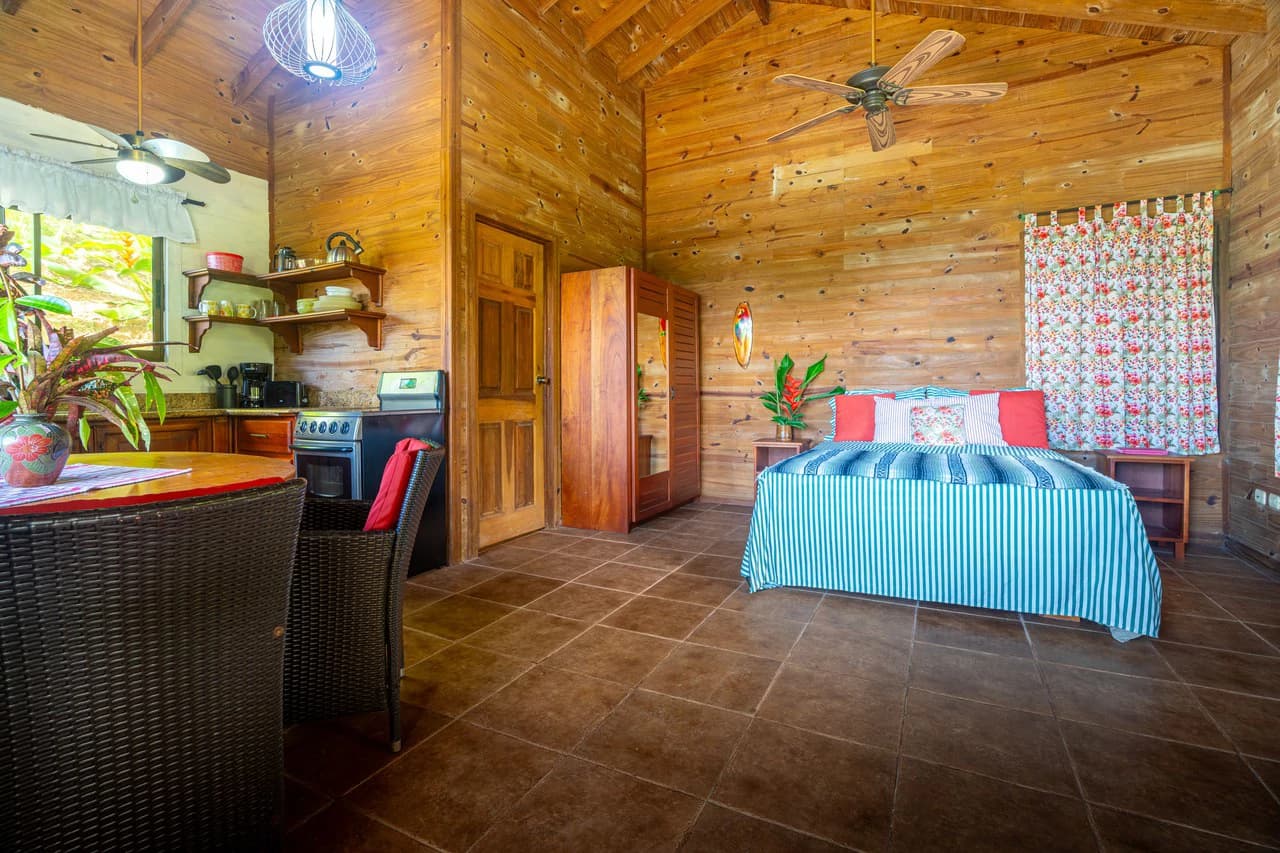 VILLA KRISTINA MARIA - 3.84 ACRES - PERLA DE BALLENA ESTATES: Mountain House For Sale in Bahía Ballena - photo 68