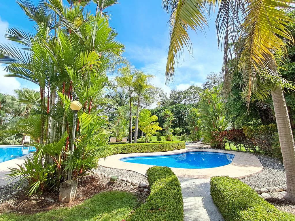 Casa Luz: Brand-New Home in the Gated Community of Loma Verde - Carrillo - photo 9