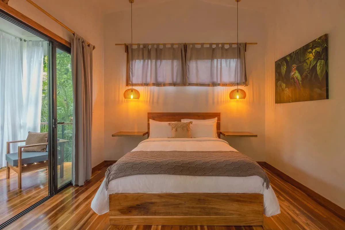 ID 123: Turnkey Hotel and Restaurant Business in Playa Chiquita - photo 6