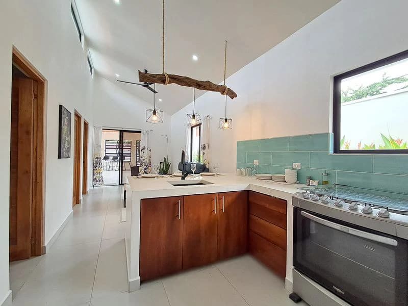 Casa H&M: Modern Tropical Home in Samara and Close to the Beach – 3 Bedrooms + Independent Studio - photo 5