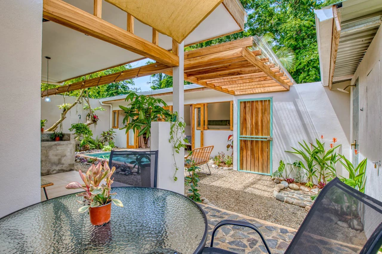 2 Bd/2 Ba - Move-In Ready Caribbean Living in Central Puerto Viejo - photo 5