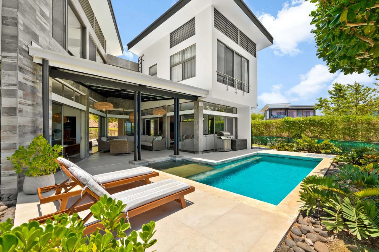Casa Hijau: Modern Ocean-View Surf Home in Marbella - photo 33