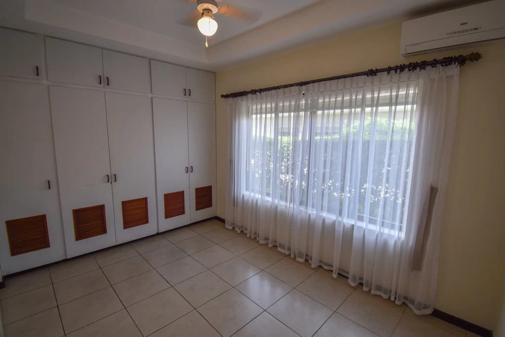 House For Sale in Pozos - photo 28