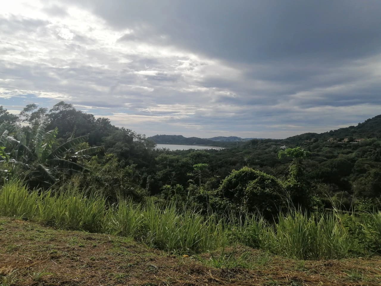 Large Oceanview Lot With Platform Close to Samara