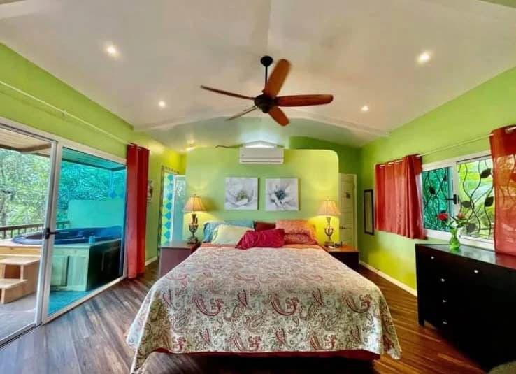 Parrita Jungle home: REDUCED! Luxury Jungle Estate with Airbnb cabin - photo 4