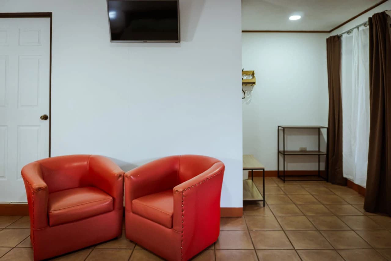 Monteverde Hotel & Attached 3-Bedroom House with Scenic Views CP0626: Boutique Hotel with Attached Private Residence in Monteverde – Turnkey Investment - photo 6
