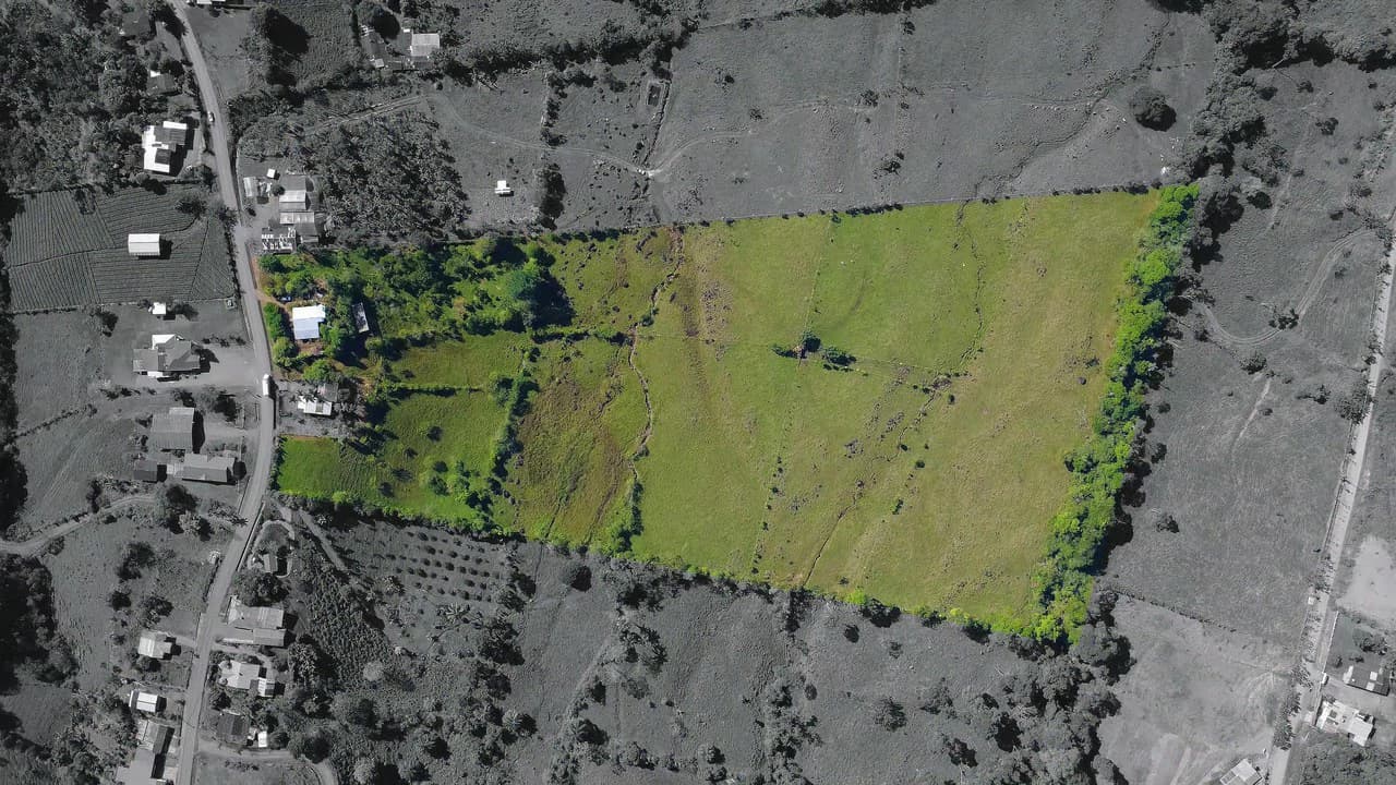 Countryside Home Construction Site For Sale in Paraíso de Cajón
