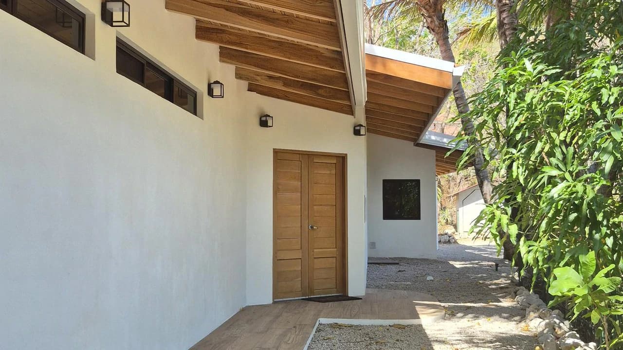 Casa Happy Eden: Elegant Ocean View Villa with Infinity Pool in Exclusive Boca del Toro – minutes from Carillo Beach - photo 32