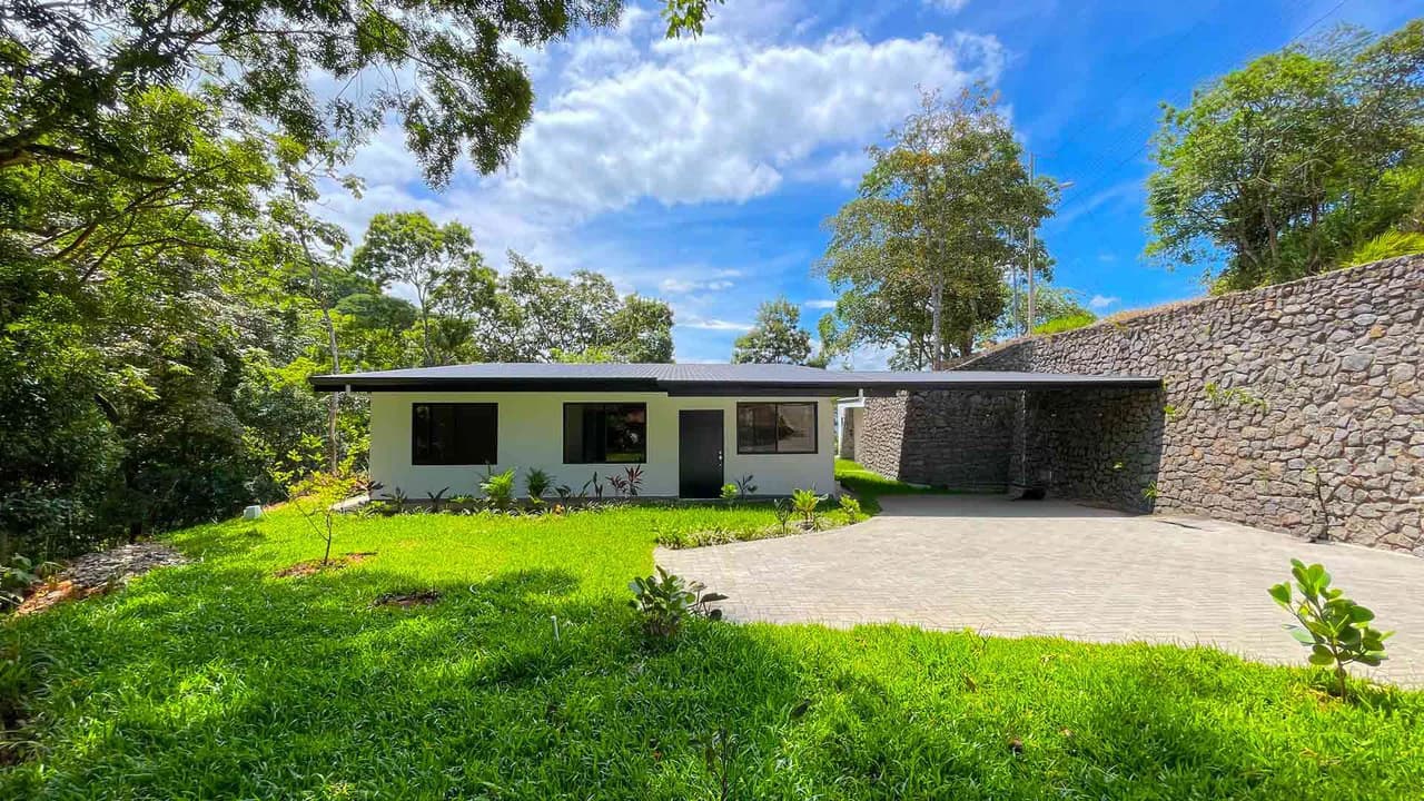 New Home for Sale in Atenas, Costa Rica with Private Pool and Tropical Surroundings - photo 22