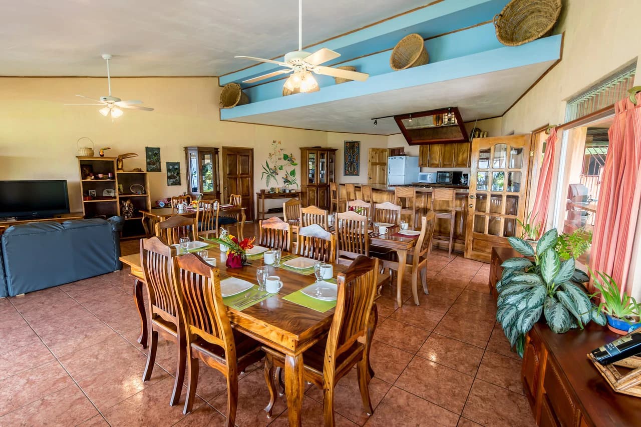 Nepenthe B&B: Hotel / B&B in the Rain Forest with spectacular views of Lake Arenal & Volcano. - photo 8