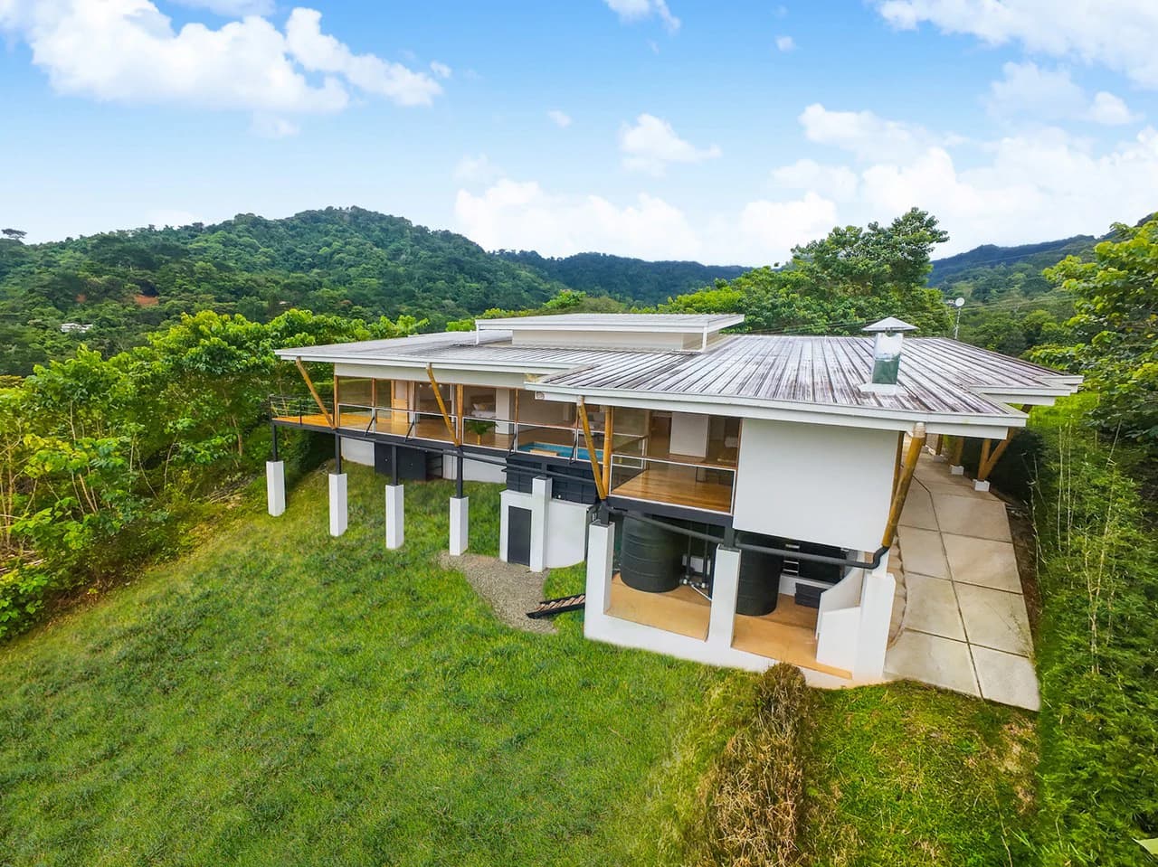Mar Mystique Haven: Your Dream Home with Stunning Ocean Views - photo 51