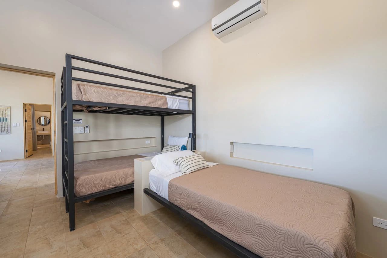Casa Serena: Modern Villa with Pool and Guest House - photo 18