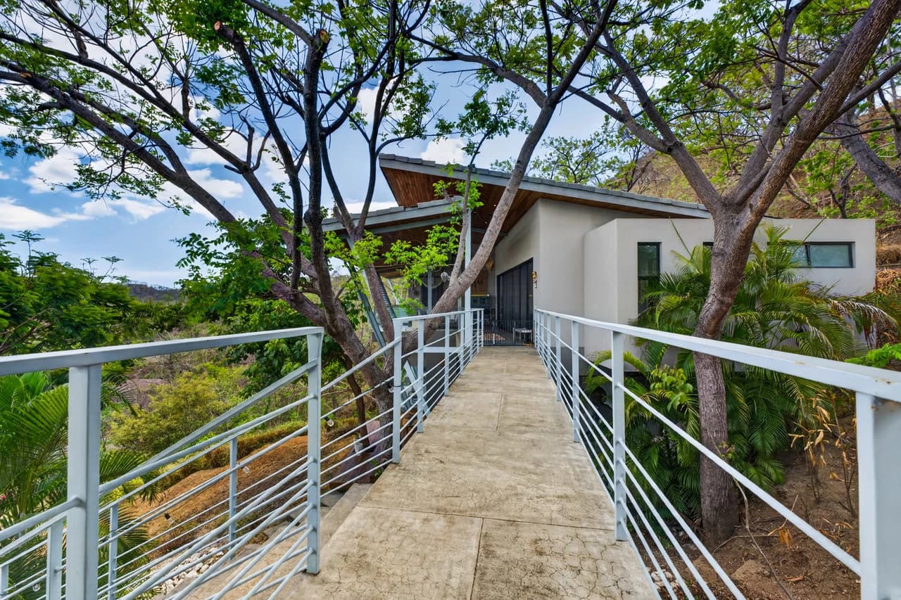 Casa Bosque y Mar: Luxury Ocean & Jungle Retreat in Las Ventanas, Playa Grande - photo 14