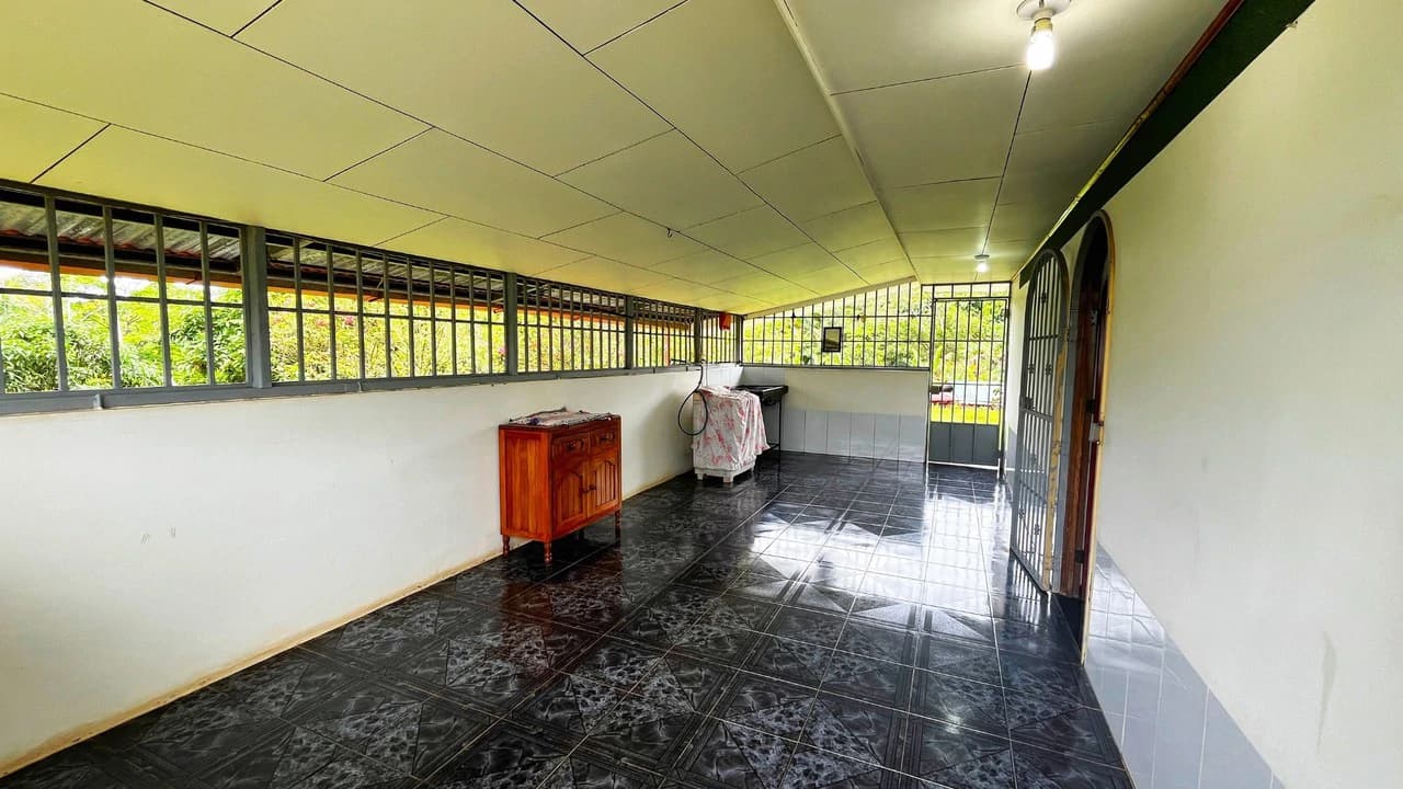 Countryside House For Sale in Cajon - photo 2