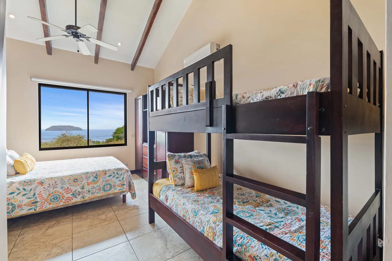 Villa Catalina 16: Oceanview Luxury Villa in Playa Potrero - photo 9