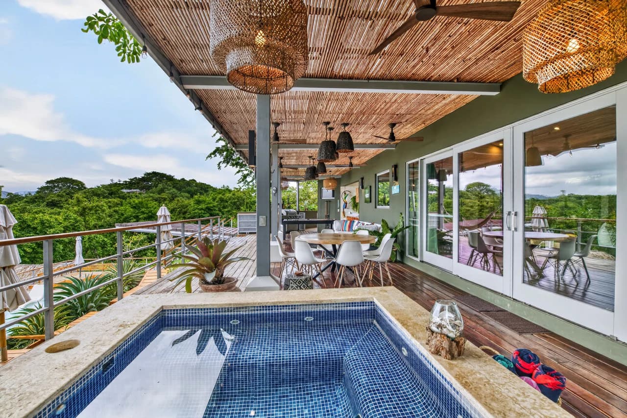 Casa Pochote: Artisan Luxury Villa Near Tamarindo | Pool, Jacuzzi & Langosta Beach Club Membership Included - photo 40