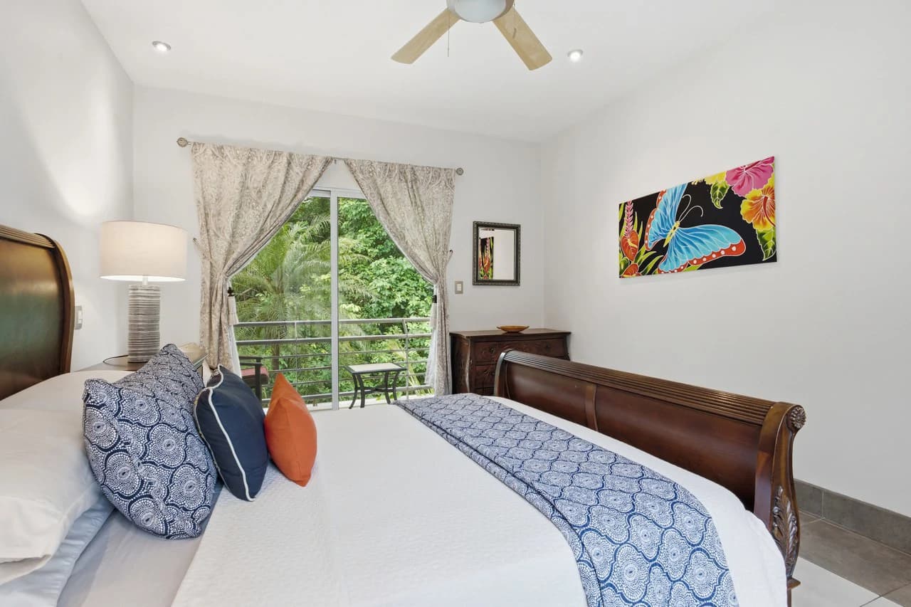 Casa Blanca #8: Spacious 3-Bedroom Condo in Surfside Estates Near Playa Potrero Beach - photo 11