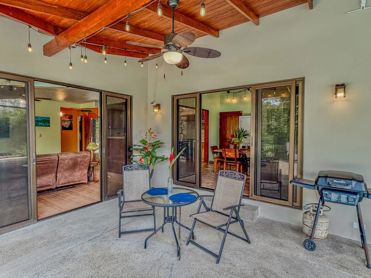 0.8 ACRES- 2 Bedrooms w/ Conversion Potential to 3 Bedrooms, 2 Full Bathrooms, Saltwater Pool, 8min to Dominical, and TWO 4×4 Vehicles Included!!! - photo 14